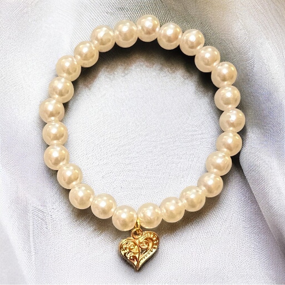 Custom Ivory beaded Heart Charm Bracelet - Picture 2 of 2